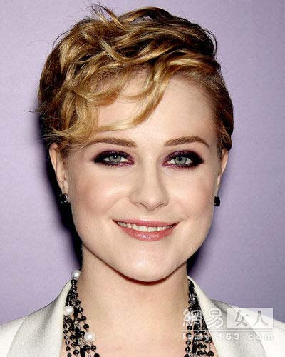 埃文·雷切尔·伍德 (Evan Rachel Wood) 卷发精灵发型