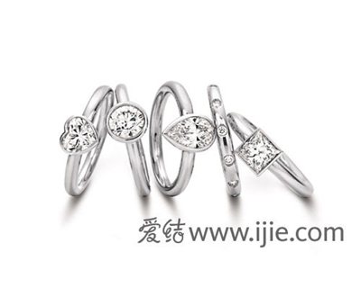 Tiffany 蒂芙尼铂金婚戒系列