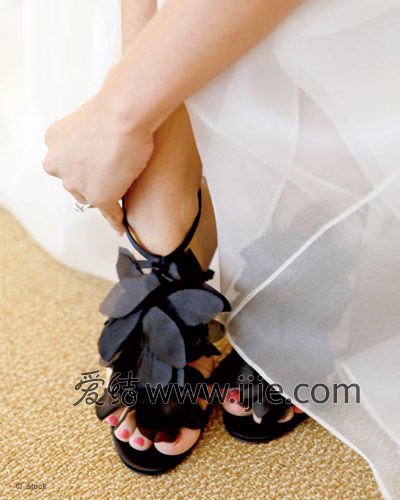 穿戴新娘婚鞋